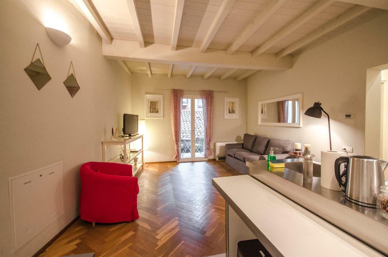 Azeglio Apartment, A Due Passi Da Piazza Maggiore Bologna Exterior photo